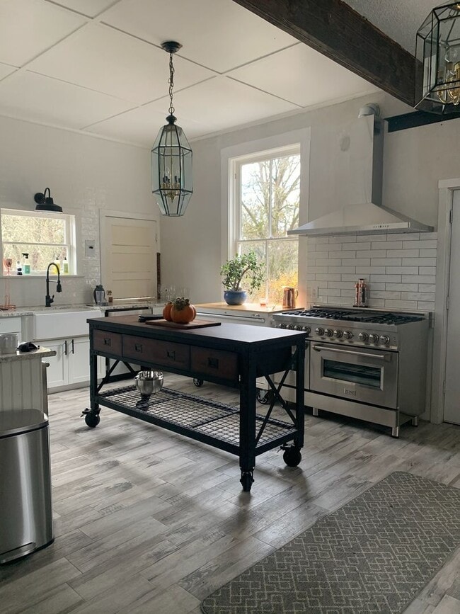 property at 4209 Carnes Rd