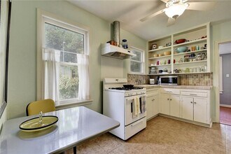 502 Franklin Blvd in Austin, TX - Building Photo - Building Photo