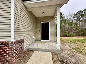 335 Flyway Rd in Goose Creek, SC - Building Photo - Building Photo