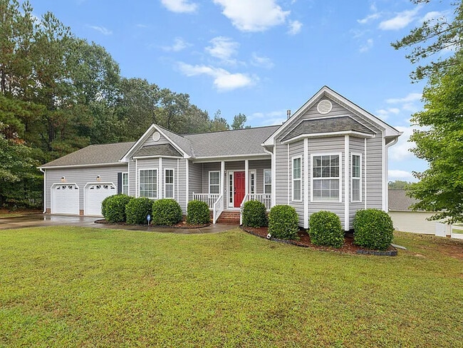 217 Meadow Loop Dr in Clayton, NC - Building Photo - Building Photo