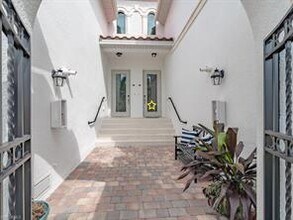 3159 Serena Ln-Unit -202 in Naples, FL - Building Photo - Building Photo