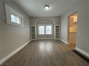 10726 Garfield Ave in Cleveland, OH - Building Photo - Building Photo