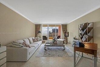 781 Crandon Blvd in Key Biscayne, FL - Building Photo - Building Photo