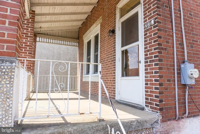 property at 232 W 4th Ave