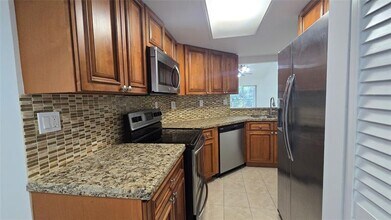 2815 N Course Dr in Pompano Beach, FL - Building Photo - Building Photo