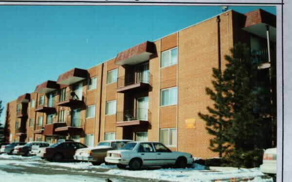 Creekside Apartments in Chicago Ridge, IL - Foto de edificio