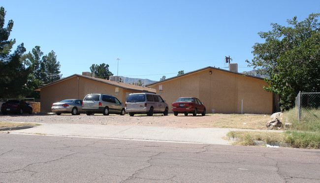 8735-8737 Lawson St in El Paso, TX - Building Photo - Building Photo