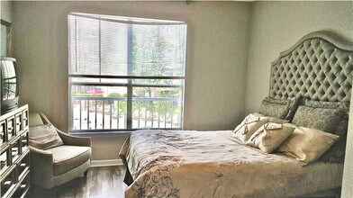 10 Perimeter Summit Blvd NE, Unit 4240 in Atlanta, GA - Foto de edificio - Building Photo