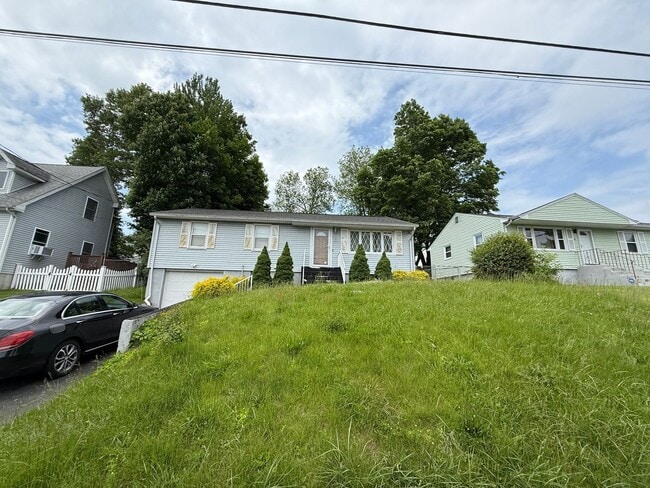 property at 46 Edgecomb St