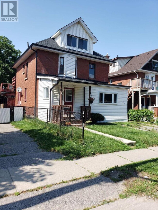 152 Elgin St E in Oshawa, ON - Building Photo - Building Photo
