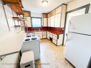 811 E 6th St in Moscow, ID - Building Photo - Building Photo