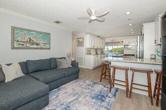 110 SW Hideaway Pl in Stuart, FL - Building Photo - Building Photo