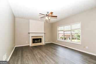 10 S Links Dr in Covington, GA - Building Photo - Building Photo