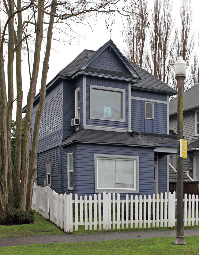 616 S G St in Tacoma, WA - Foto de edificio - Building Photo