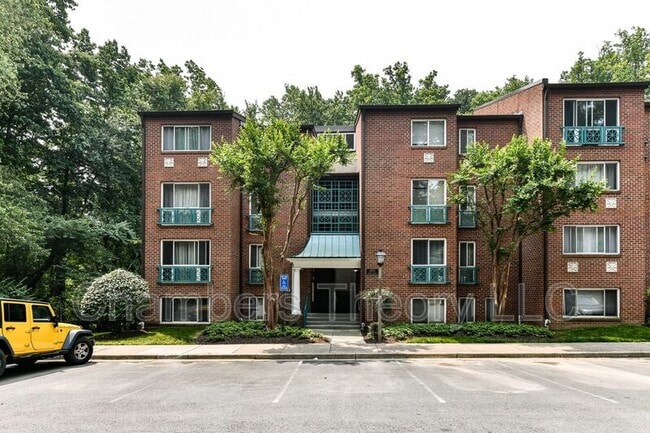 11831 Shire Ct in Reston, VA - Building Photo - Building Photo
