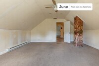 61 Hillside St photo'