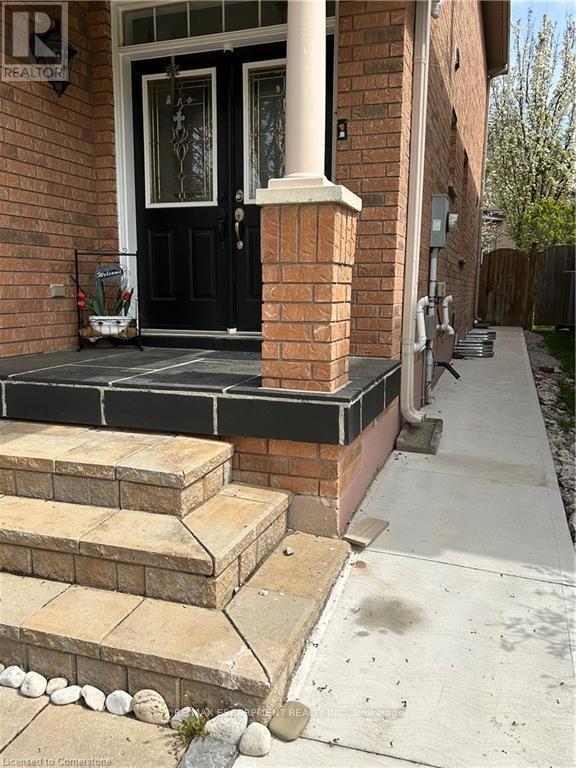 307 Burloak Dr in Oakville, ON - Building Photo - Building Photo