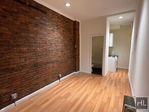 PINEAPPLE STREET in Brooklyn, NY - Building Photo - Building Photo
