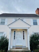 103 Seymour Ave in West Hartford, CT - Building Photo