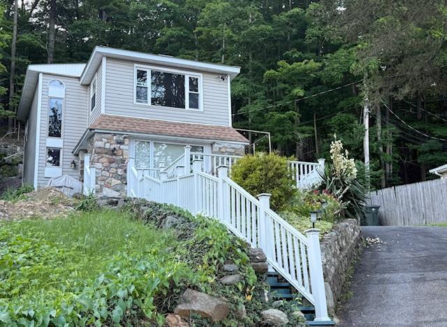 685 Jersey Ave in Greenwood Lake, NY - Building Photo - Building Photo