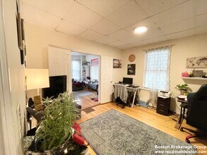 20 Howell St, Unit #1 in Boston, MA - Building Photo - Building Photo