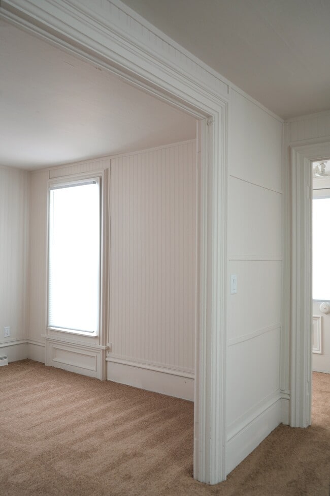 511 S 2nd St in Oregon, IL - Building Photo - Building Photo