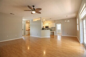 5491 Moon Valley Dr in Lakeland, FL - Building Photo - Building Photo