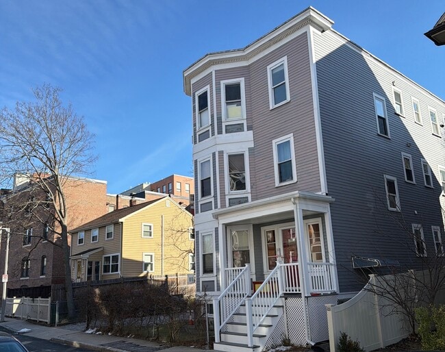 21 Haverford Street, Unit 2, Unit 2