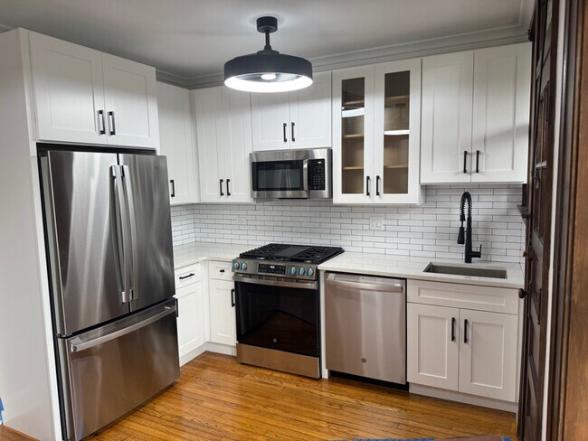 3126 N Spaulding Ave, Unit 2w in Chicago, IL - Building Photo - Building Photo