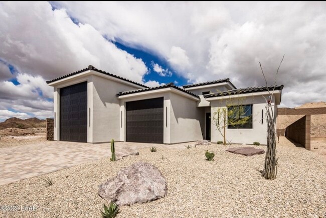 8009 Corte De Los Pajaros in Lake Havasu City, AZ - Building Photo - Building Photo