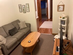 1516 Starview Dr in Cedar Falls, IA - Foto de edificio - Building Photo