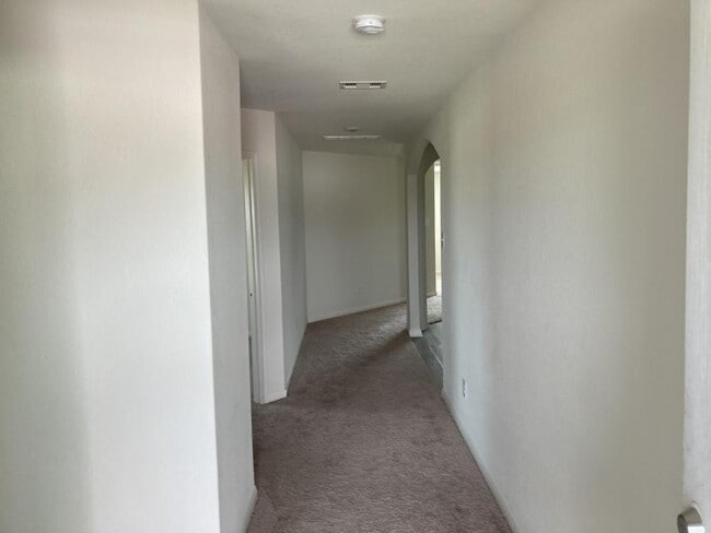 8418 Hannah Rd in Mont Belvieu, TX - Building Photo - Building Photo