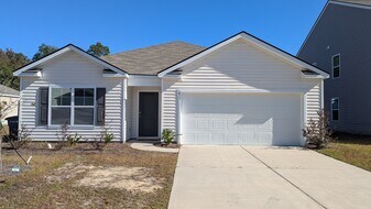 473 Coconut Dr in Bloomingdale, GA - Building Photo