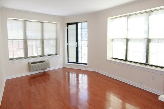 property at 7 Prospect St