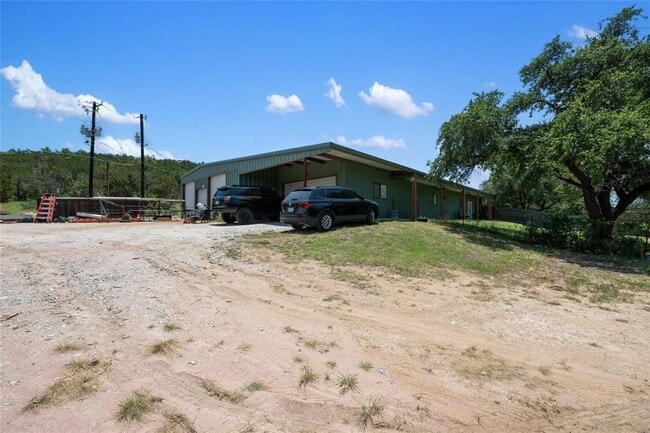 21511 State Hwy 71 in Spicewood, TX - Building Photo - Building Photo