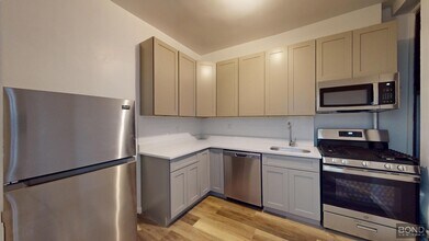 520 E 83rd St in New York, NY - Building Photo - Building Photo