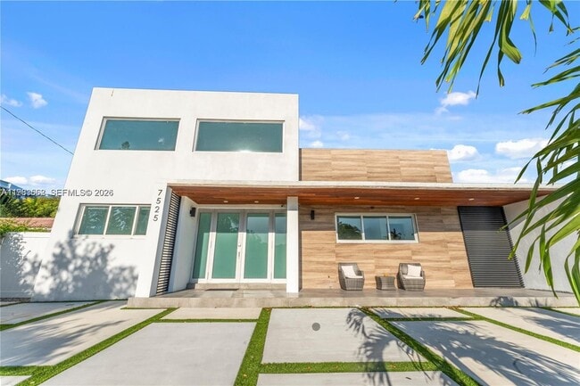 7525 Buccaneer Ave in North Bay Village, FL - Building Photo - Building Photo