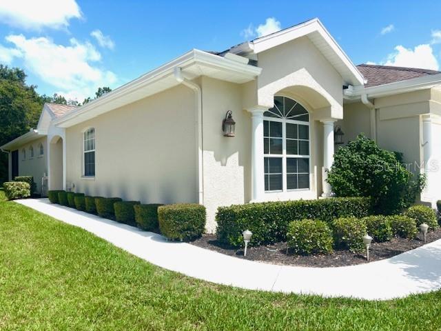 5586 Legend Hills Ln in Spring Hill, FL - Building Photo - Building Photo