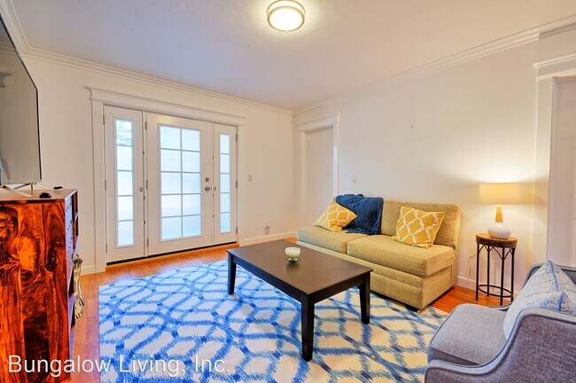 450 W Charleston Rd in Palo Alto, CA - Building Photo - Building Photo