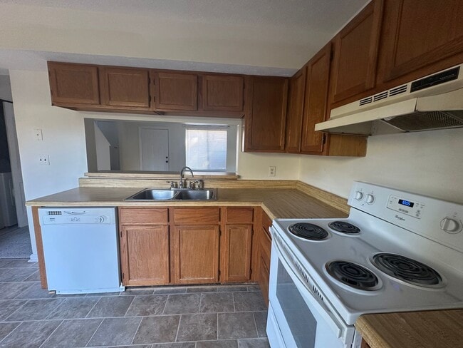 property at 100 Montview Forest Dr