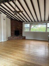 2321 Sansom St, Unit 2-A in Philadelphia, PA - Building Photo - Building Photo