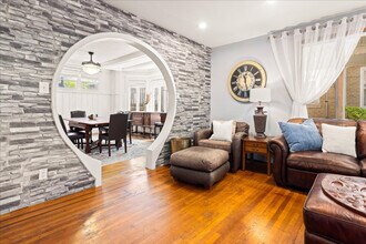 27 S Oakland Ave in Ventnor City, NJ - Foto de edificio - Building Photo