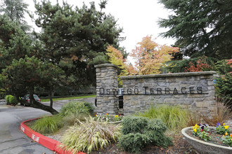 Oswego Terraces in Lake Oswego, OR - Building Photo - Building Photo