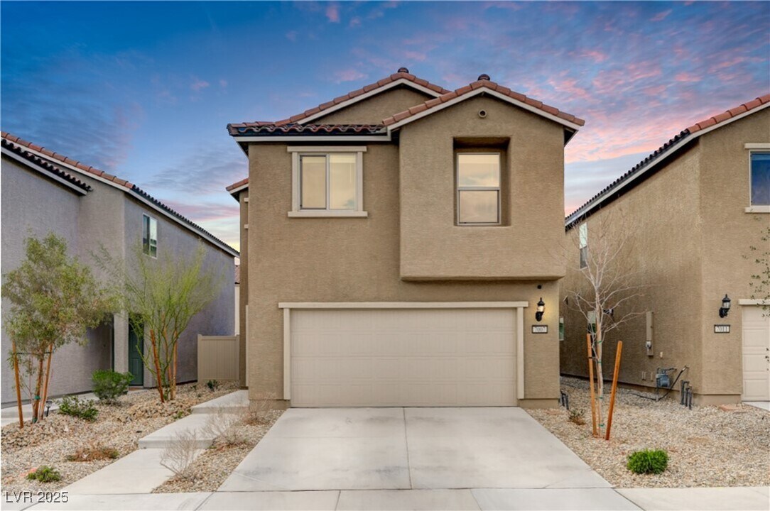7007 Noche Calida St in North Las Vegas, NV - Building Photo