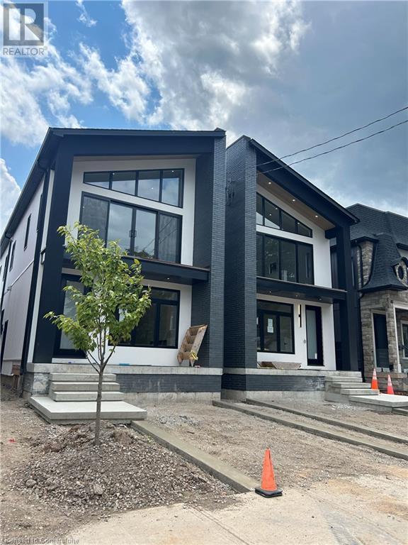 77 Melbourne St in Hamilton, ON - Building Photo - Building Photo