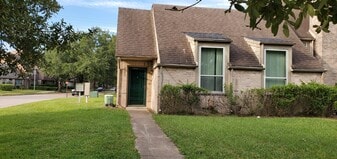 2103 Greenbriar Colony Dr in Houston, TX - Building Photo