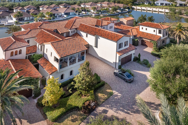 Toscana at Tuscany Reserve in Naples, FL - Building Photo - Building Photo