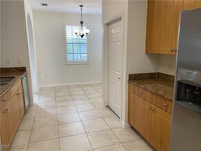 15270 Summit Pl Cir in Naples, FL - Building Photo - Building Photo