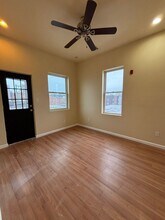 2113 E Huntingdon St in Philadelphia, PA - Building Photo - Building Photo