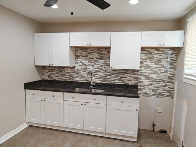 5227 Devonshire Rd in Detroit, MI - Building Photo - Building Photo